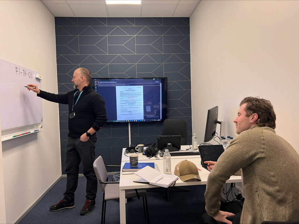 Teoriundervisning i forkant av simulatortrening